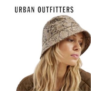 Urban Outfitters UO Jade Snake Bucket Cap Hat NEW